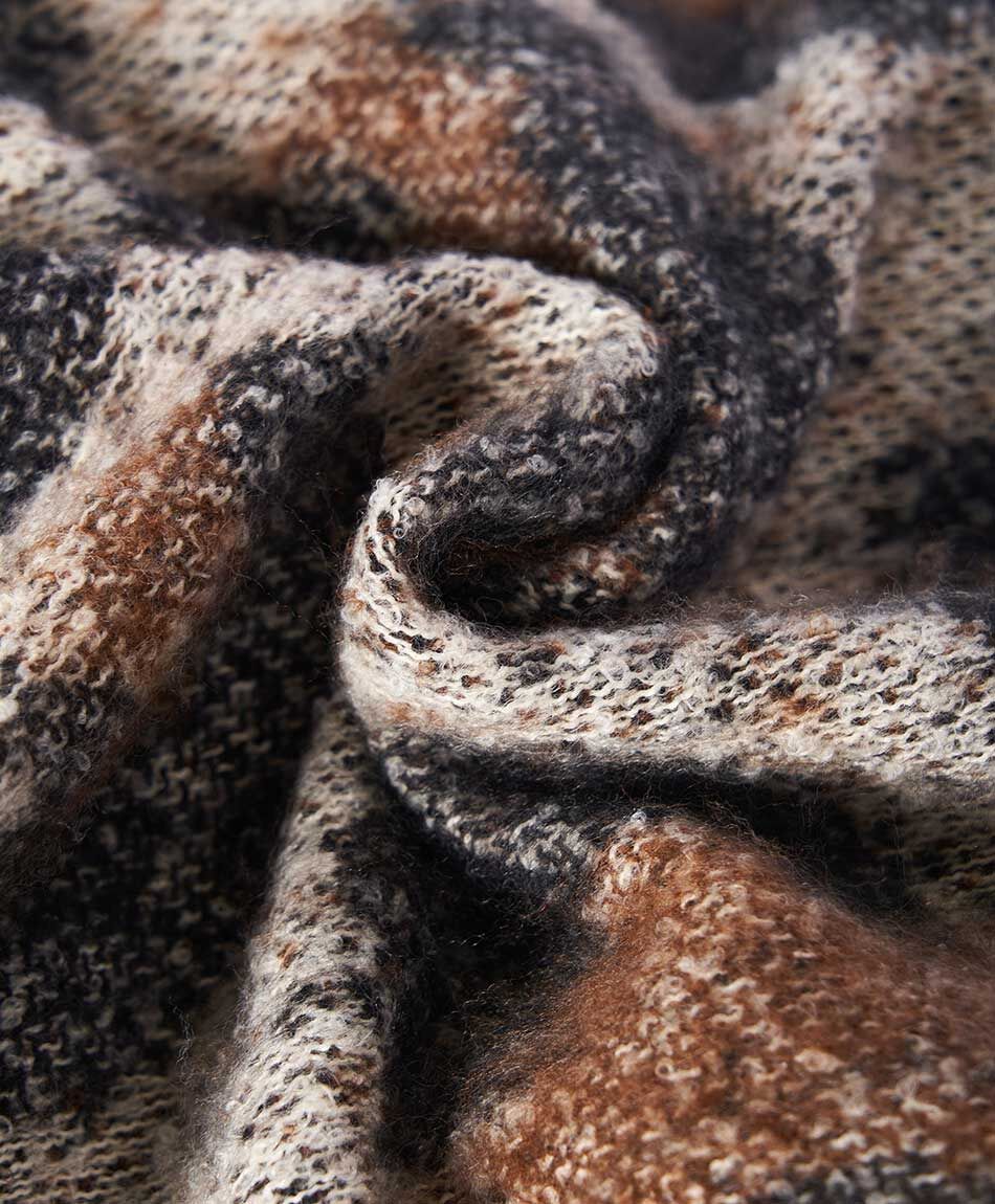 Poncho mujer dise&ntilde;o rustico animal print