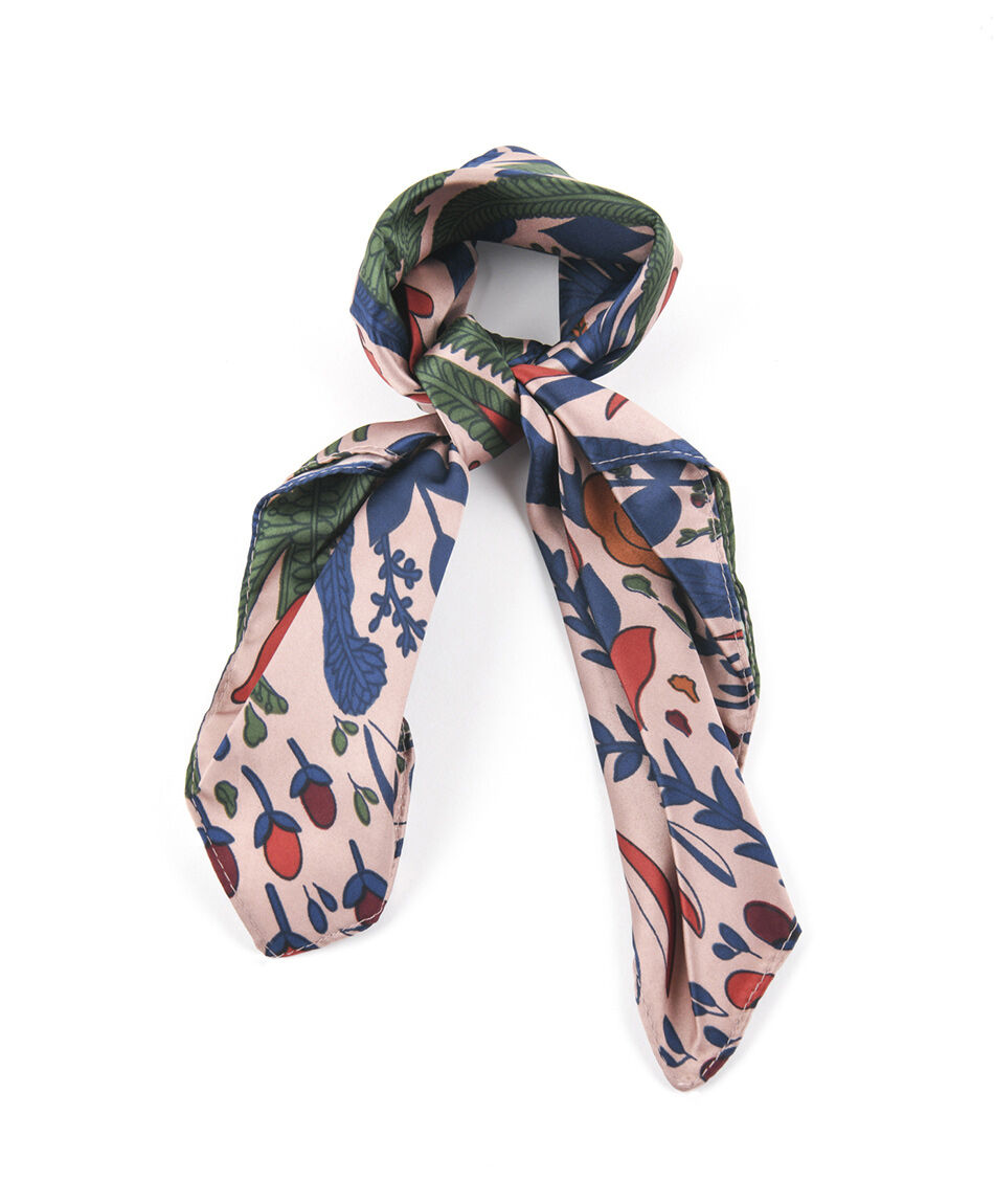 Pa&ntilde;uelo mujer flores