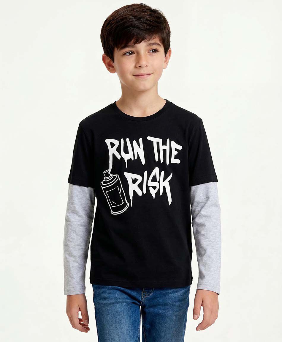 Remera ni&ntilde;o estampado un the risk