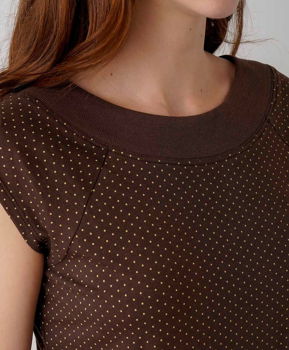 Remera mujer cafe puntitos