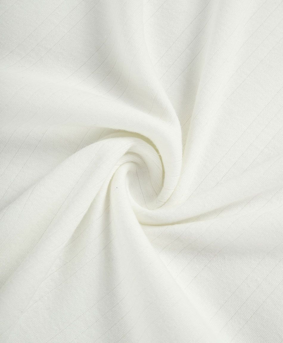 Remera hombre cuello polo estilo minimalista