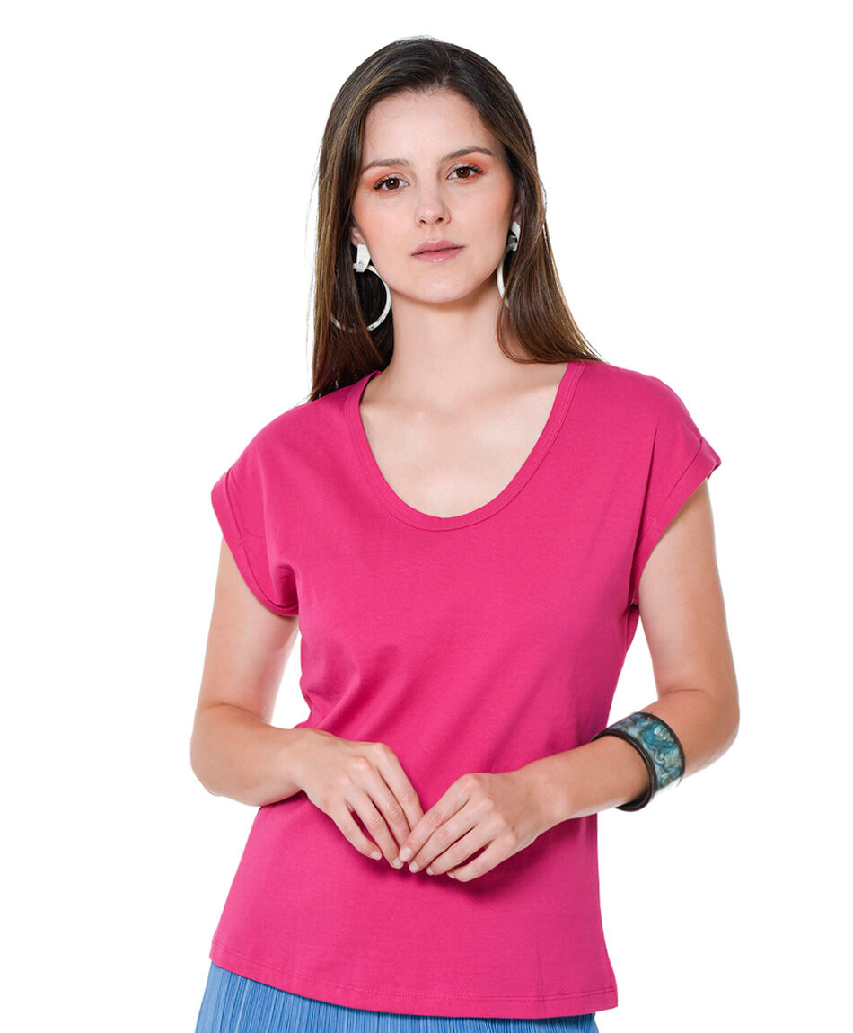 Polera cuello u det mang