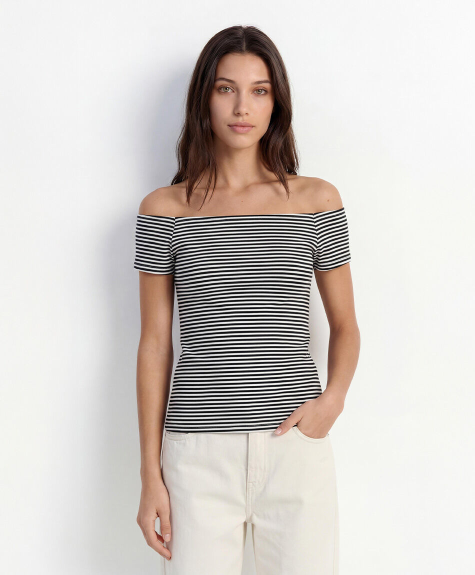 Remera mujer cuello ancho