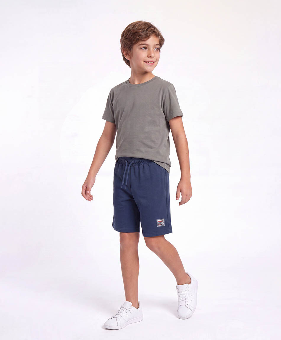 Short ni&ntilde;o b&aacute;sico azul oscuro