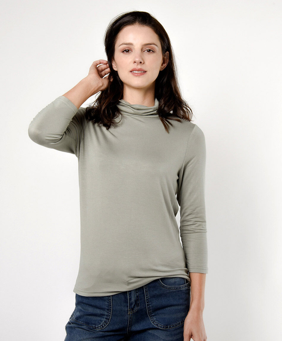 Remera mujer cuello tortuga