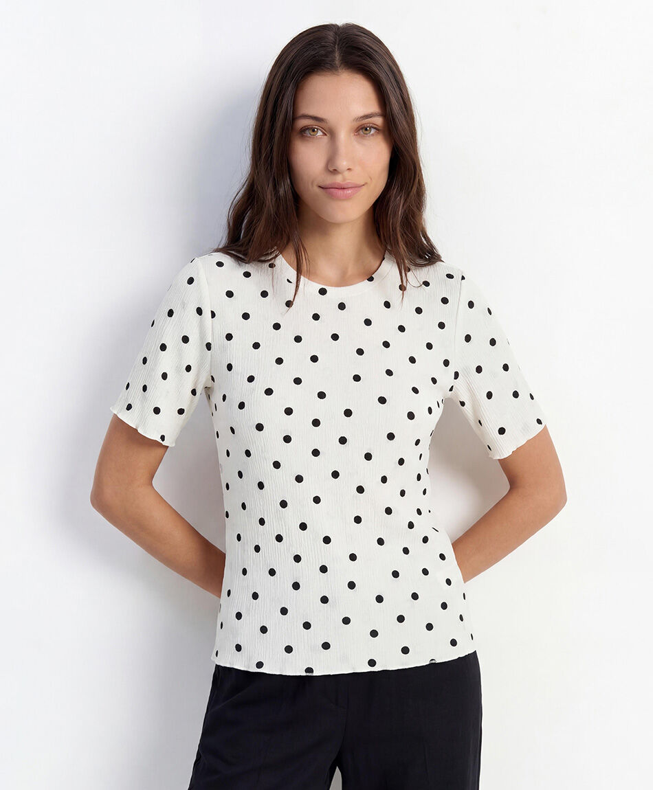 Remera mujer lunares elasticada