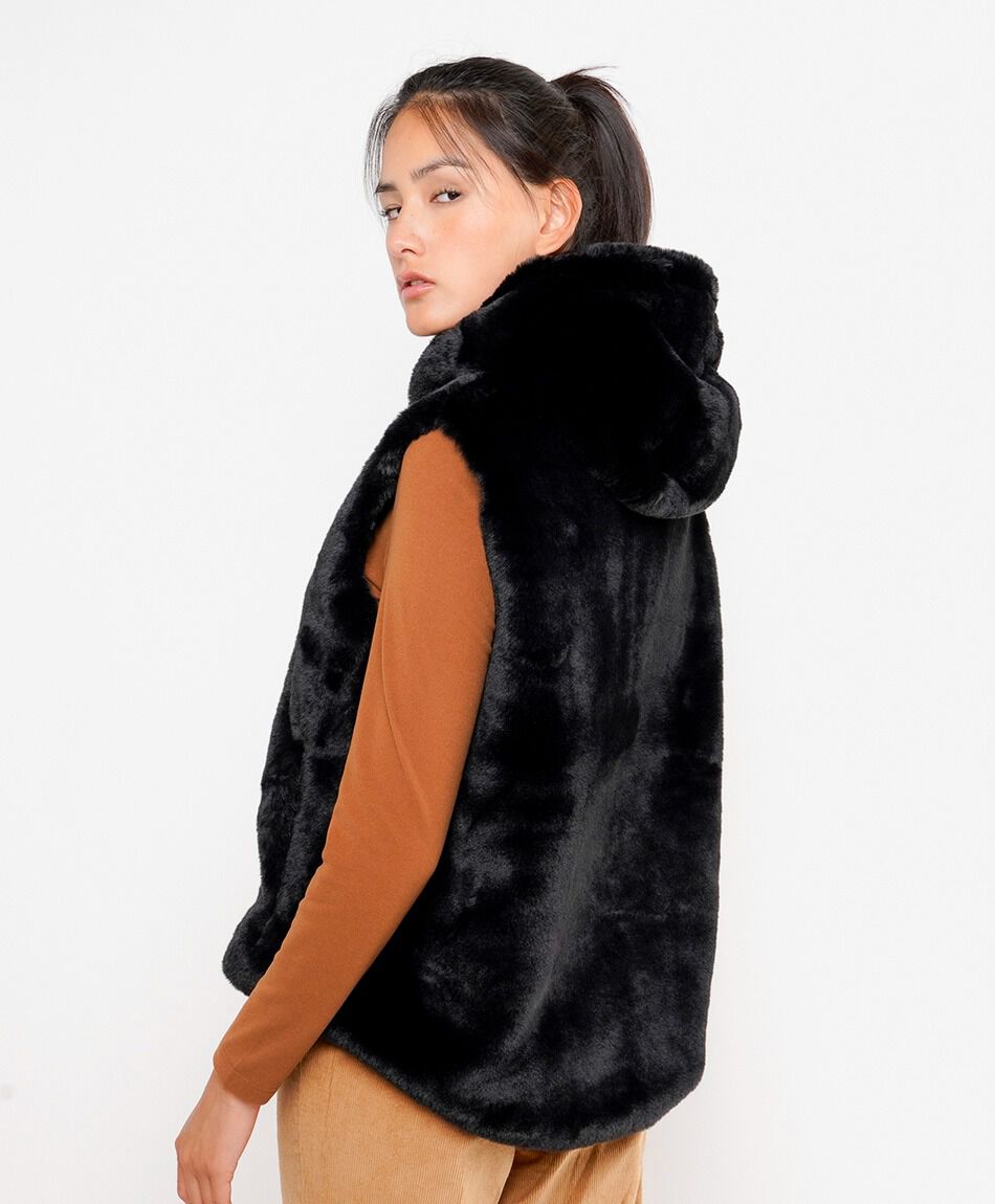 Campera mujer sin mangas piel