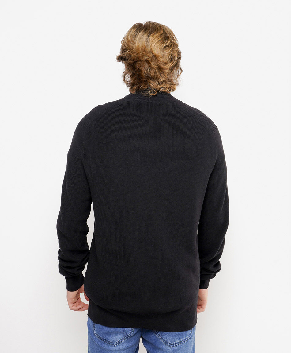 Sweater hombre cuello medio negro