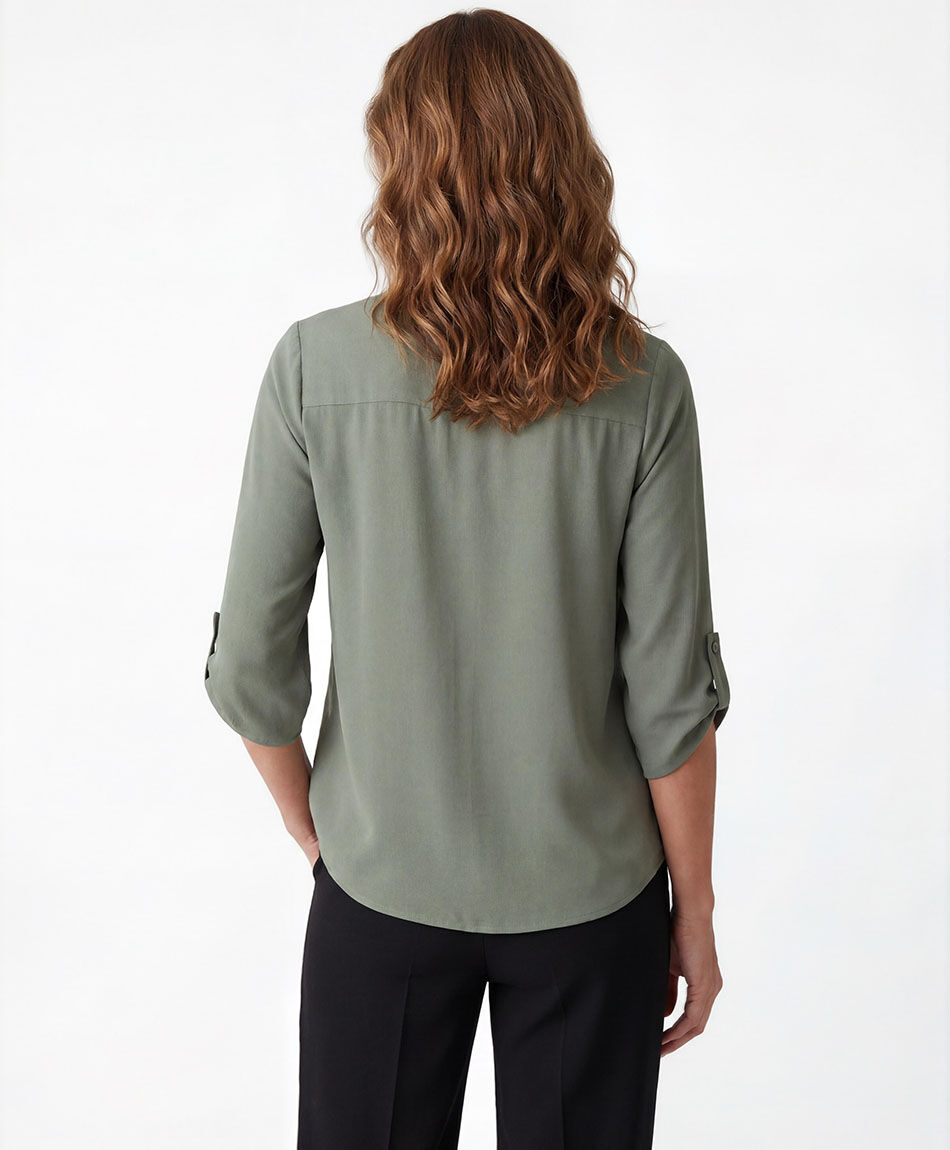 Camisa mujer cuello v broches