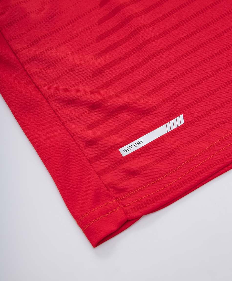Remera deportiva hombre roja l&iacute;neas