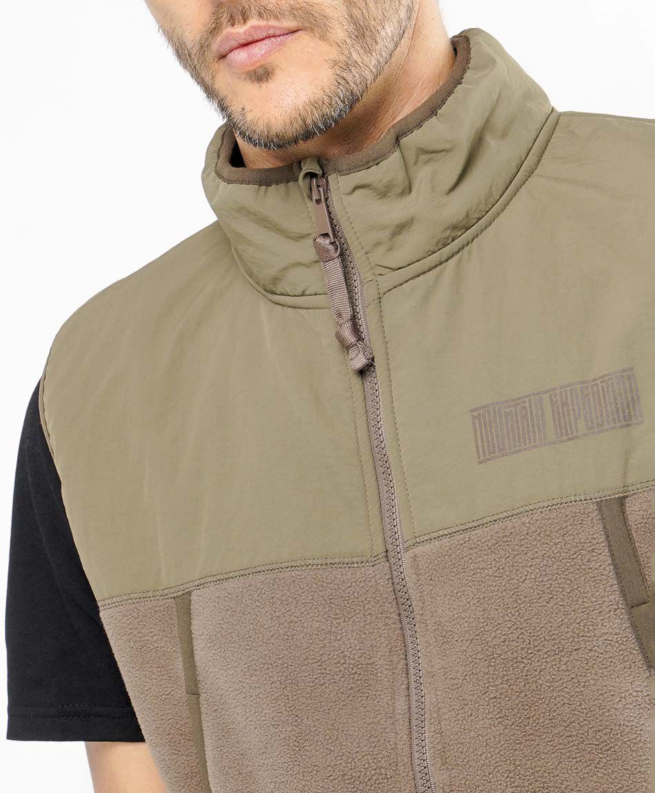 Buzo hombre sin mangas maxi bolsillo