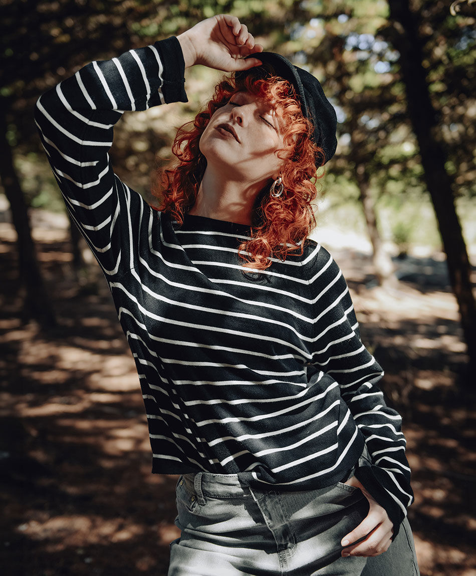 Sweater mujer lineas black and white