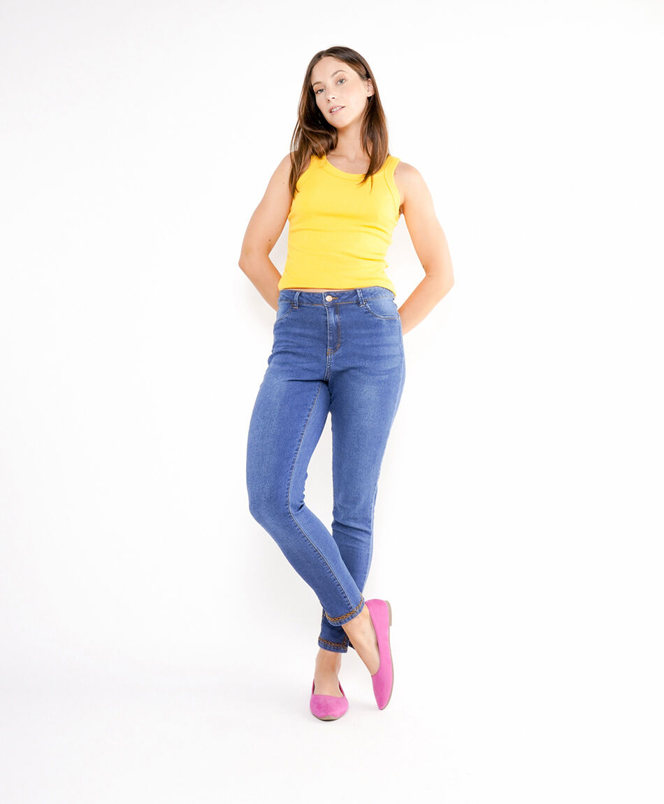 Jeans mujer basta bordada skinny