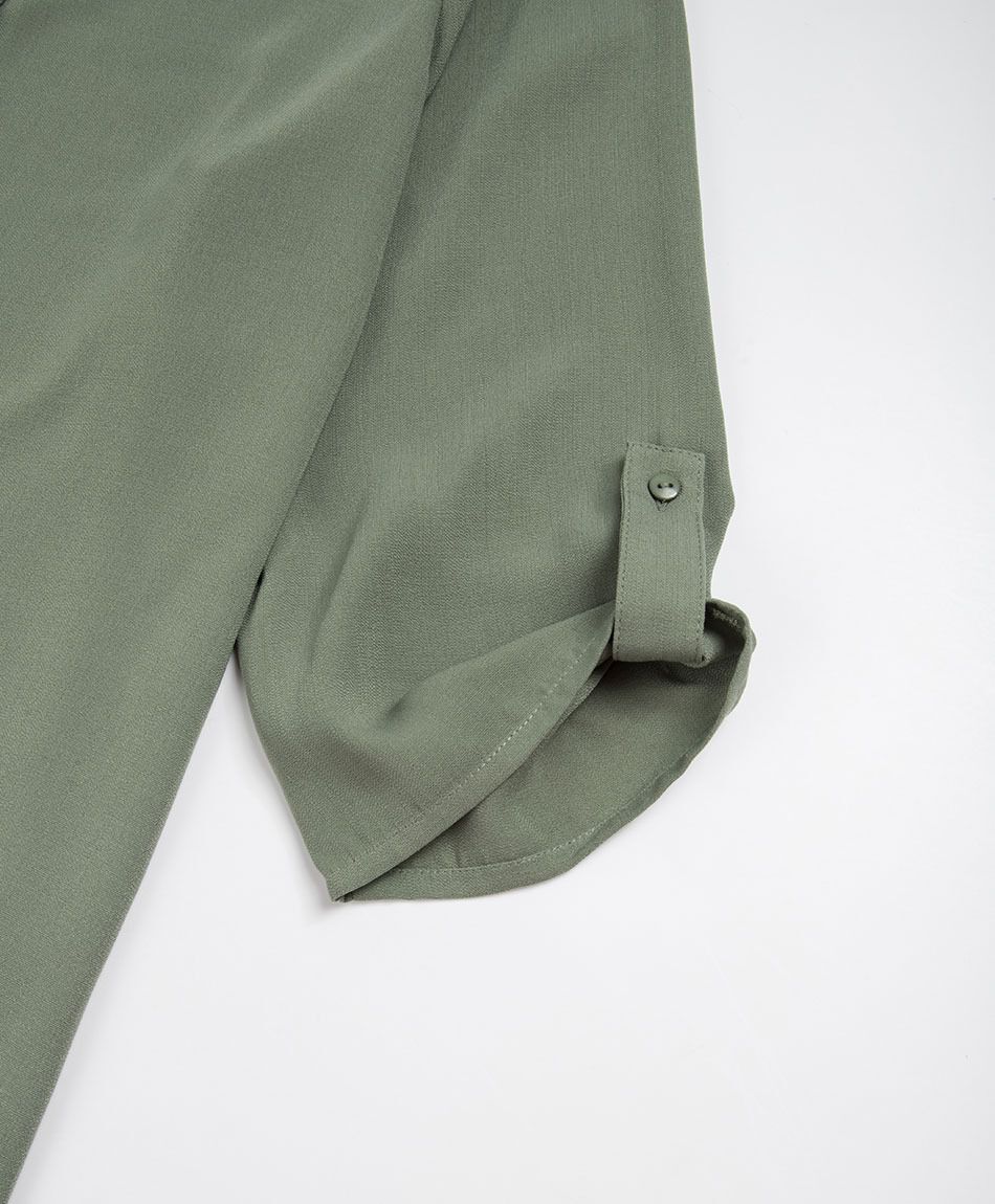 Camisa mujer cuello v broches