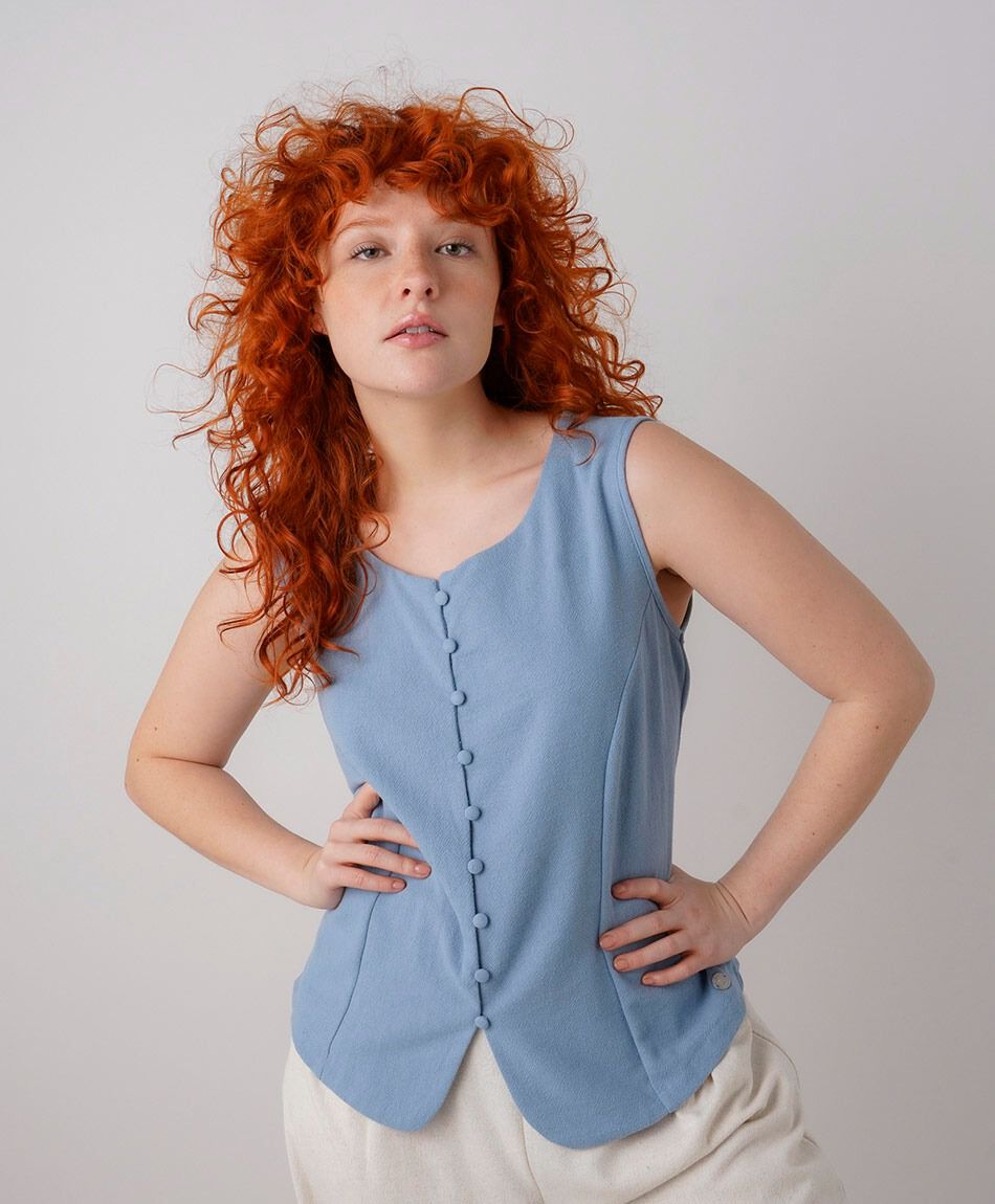 Chaleco mujer celeste lino