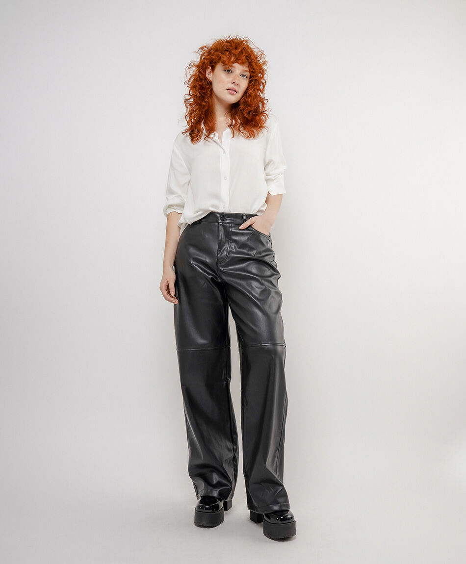 Pantal&oacute;n mujer estilo cuerina negro