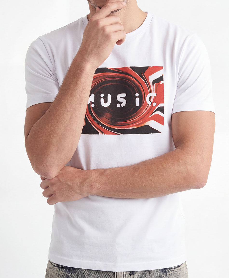 Remera hombre estampado music