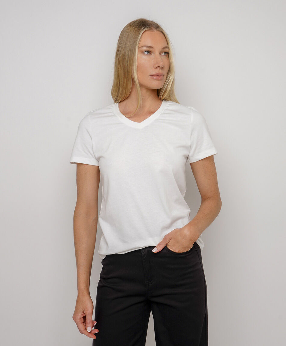 Remera mujer b&aacute;sica blanca cuello en v
