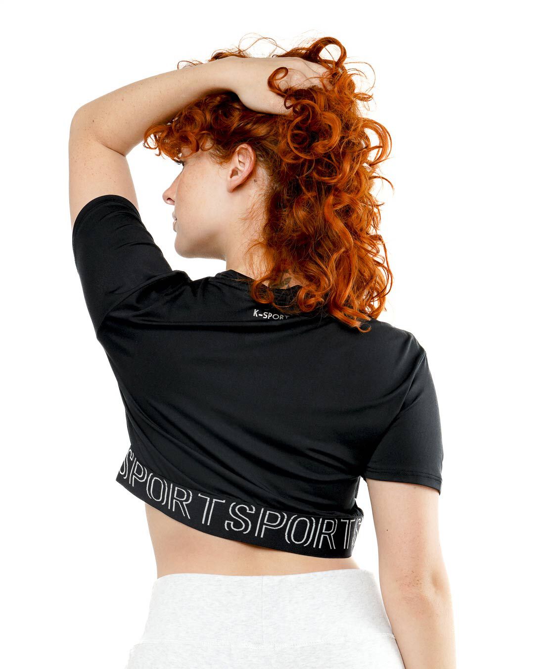 Remera deportiva mujer cruzada crop