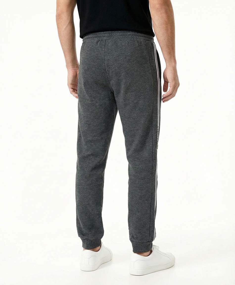 Pantal&oacute;n deportivo hombre lineas jogger