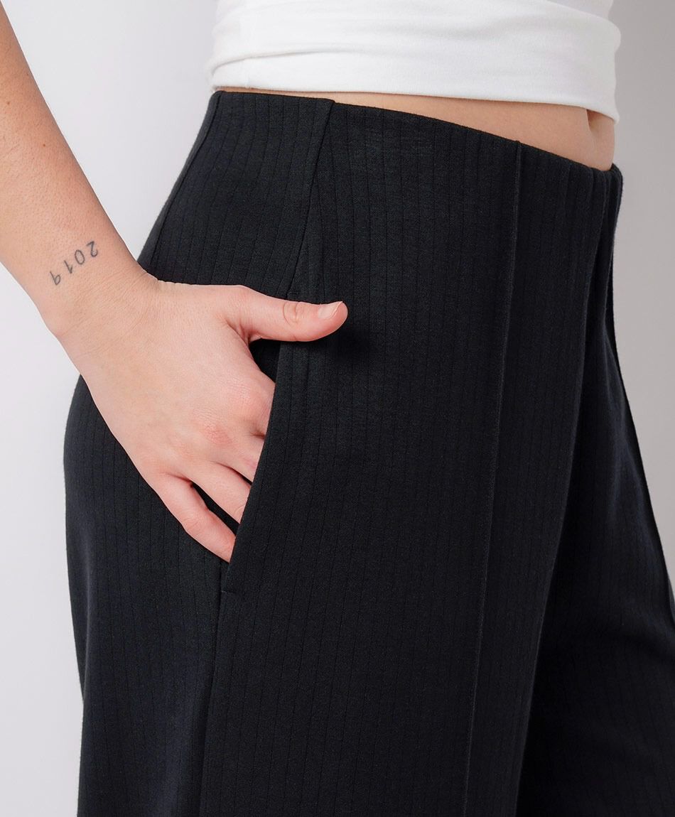 Pantal&oacute;n mujer costura frontal