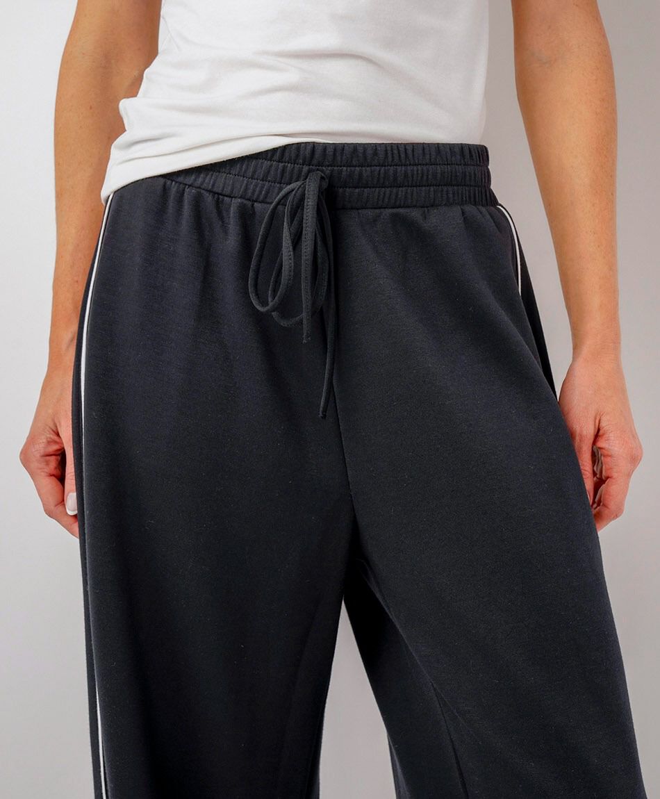 Pantal&oacute;n mujer l&iacute;nea piping