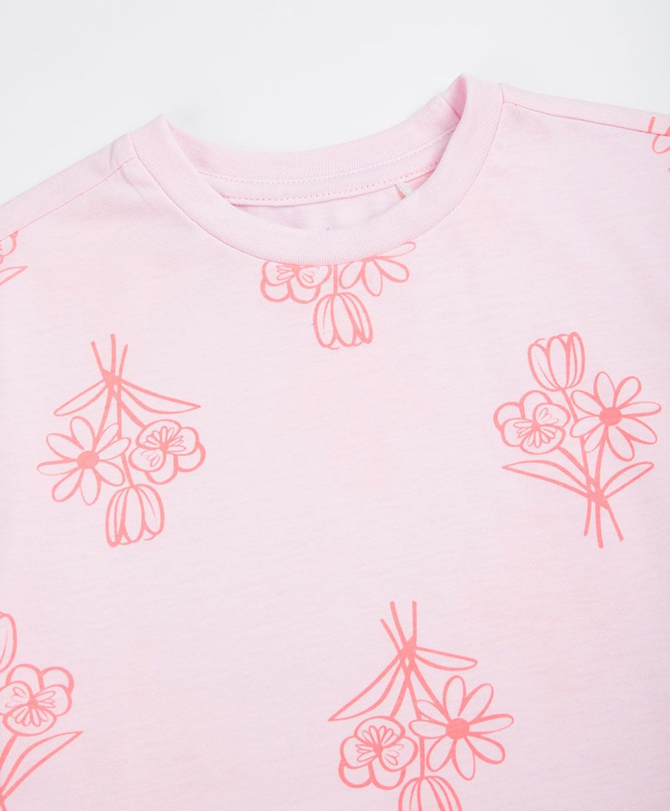 Remera ni&ntilde;a ramos de flores