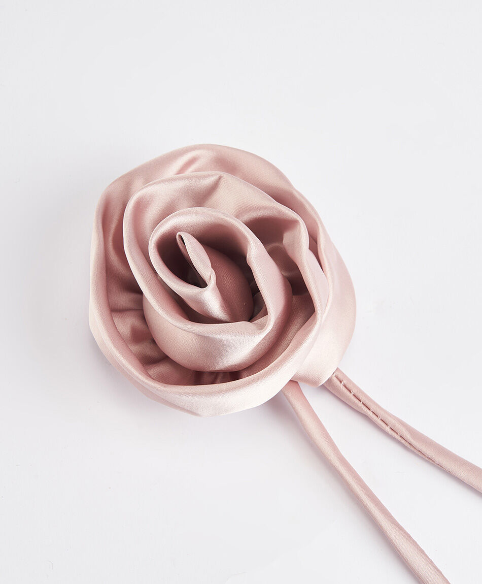 Colet mujer flor rosada