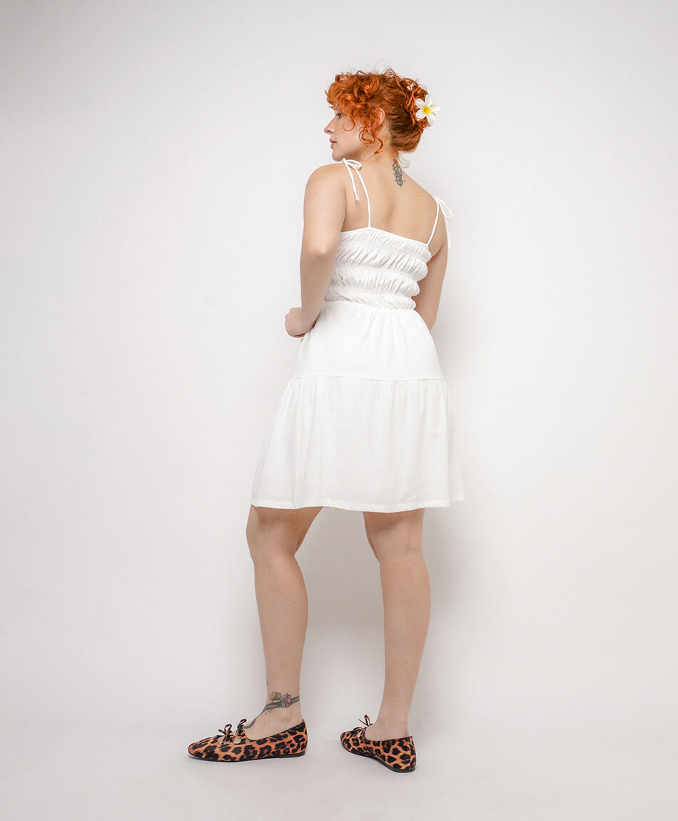 Vestido mujer dise&ntilde;o de pliegles frontal