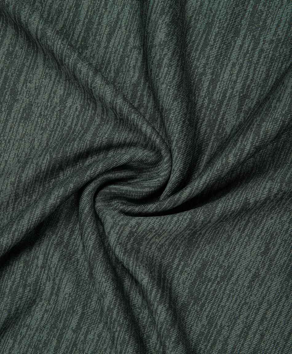 Remera deportiva hombre l&iacute;neas gris oscuro