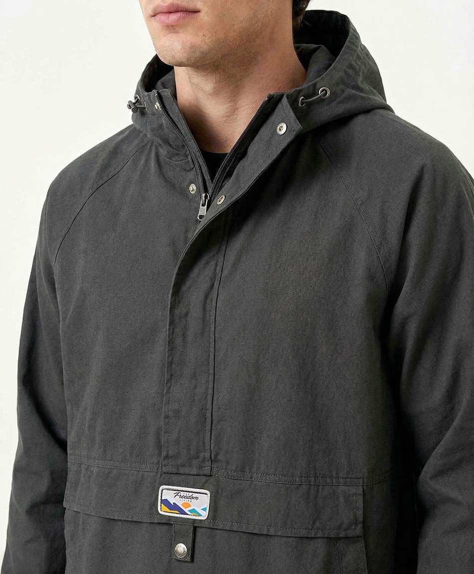 Campera hombre outdoor gris oscuro