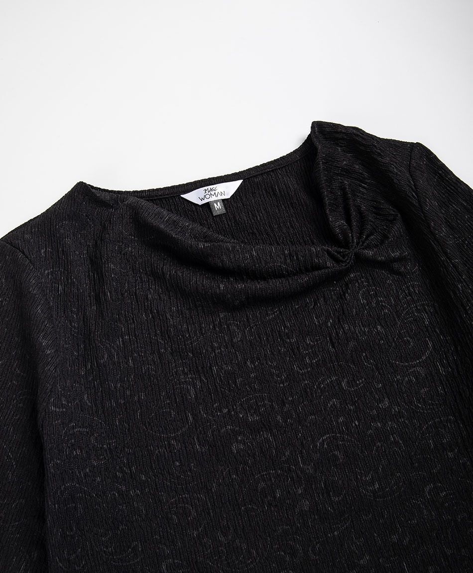 Remera mujer cuello asim&eacute;trico