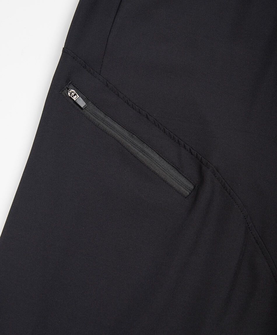 Pantal&oacute;n deportivo hombre delgado bolsillo