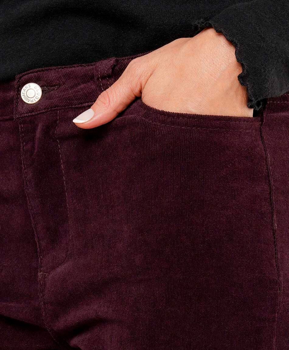 Pantal&oacute;n mujer corderoy burdeo
