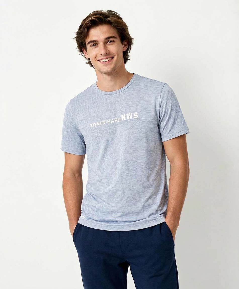 Remera deportiva hombre train hard