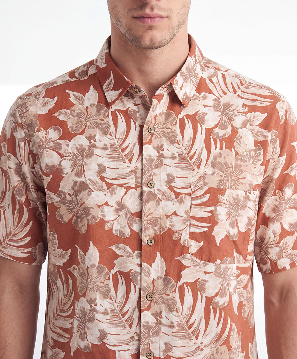 Camisa hombre hojas flores viscosa