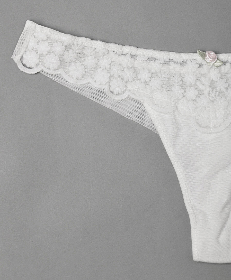 Tanga mujer encaje gard&eacute;n secret