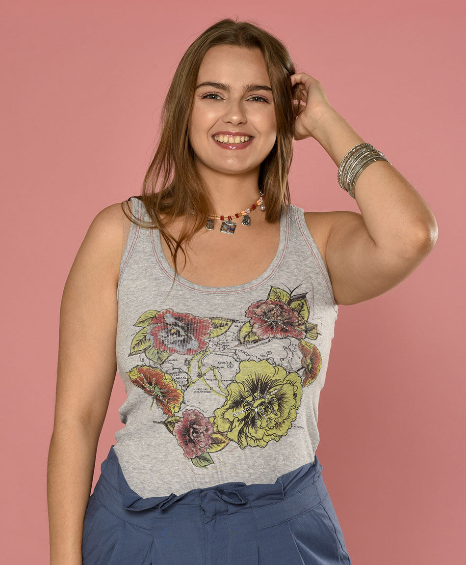 Polera bordada