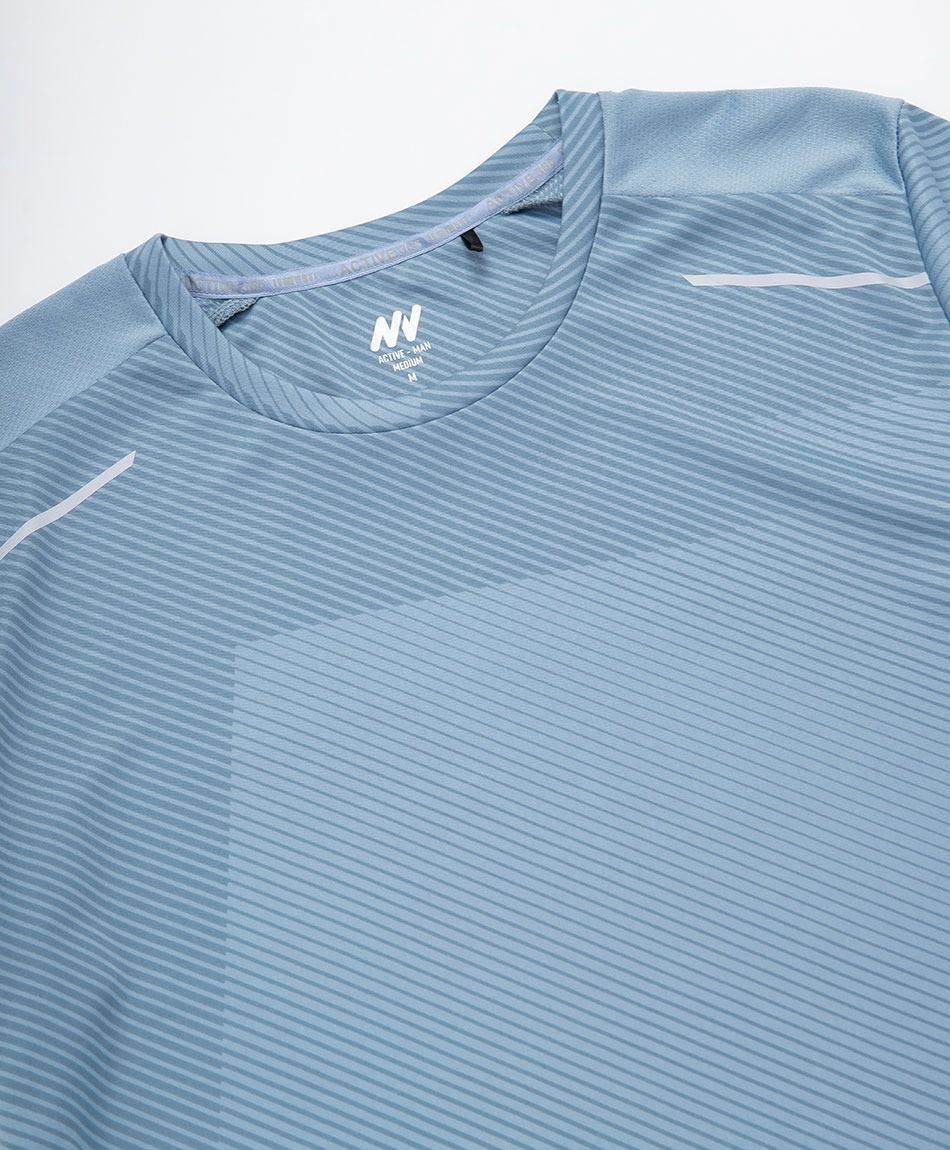 Remera deportiva hombre mini l&iacute;neas
