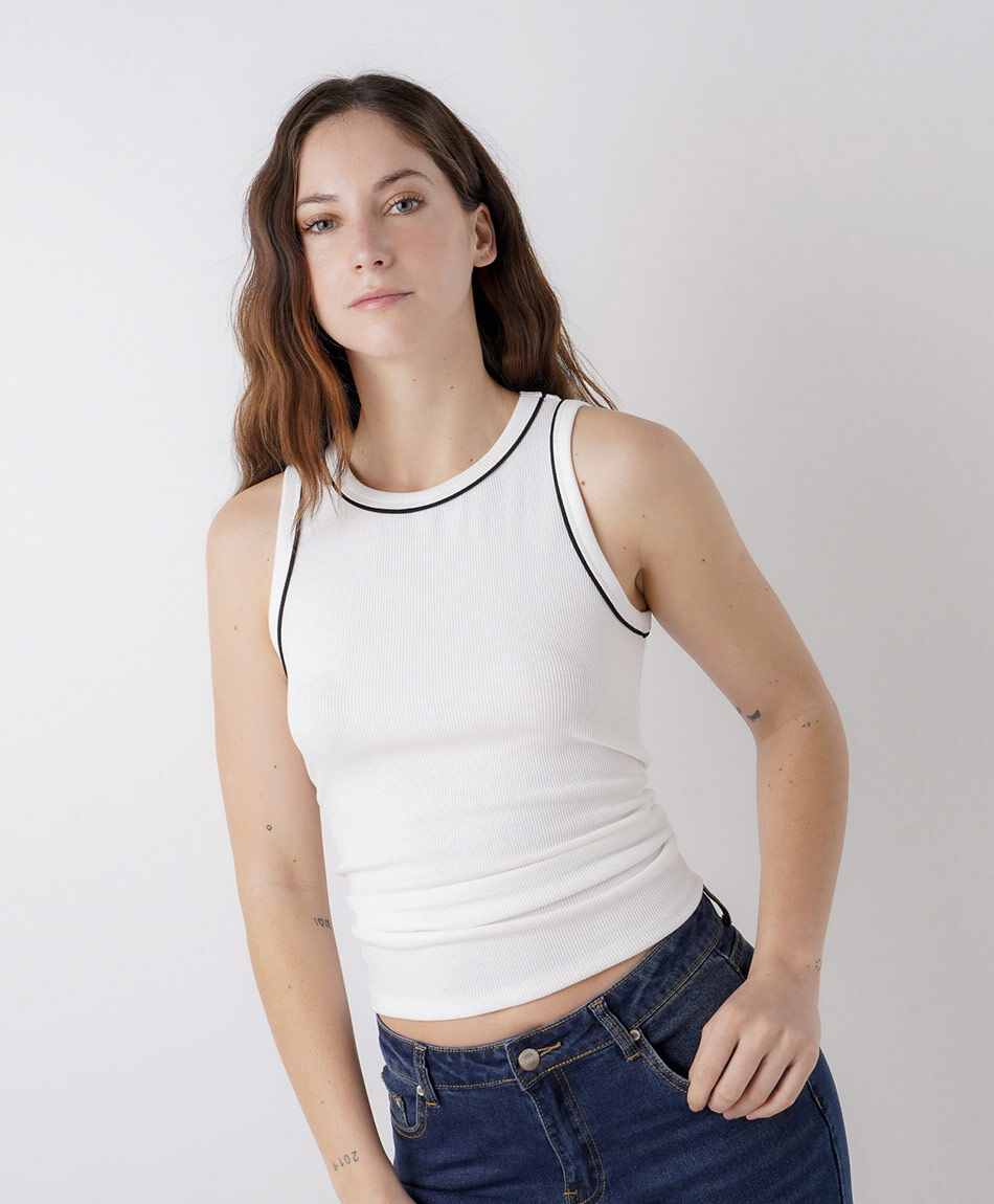 Remera mujer pipping contraste blanca