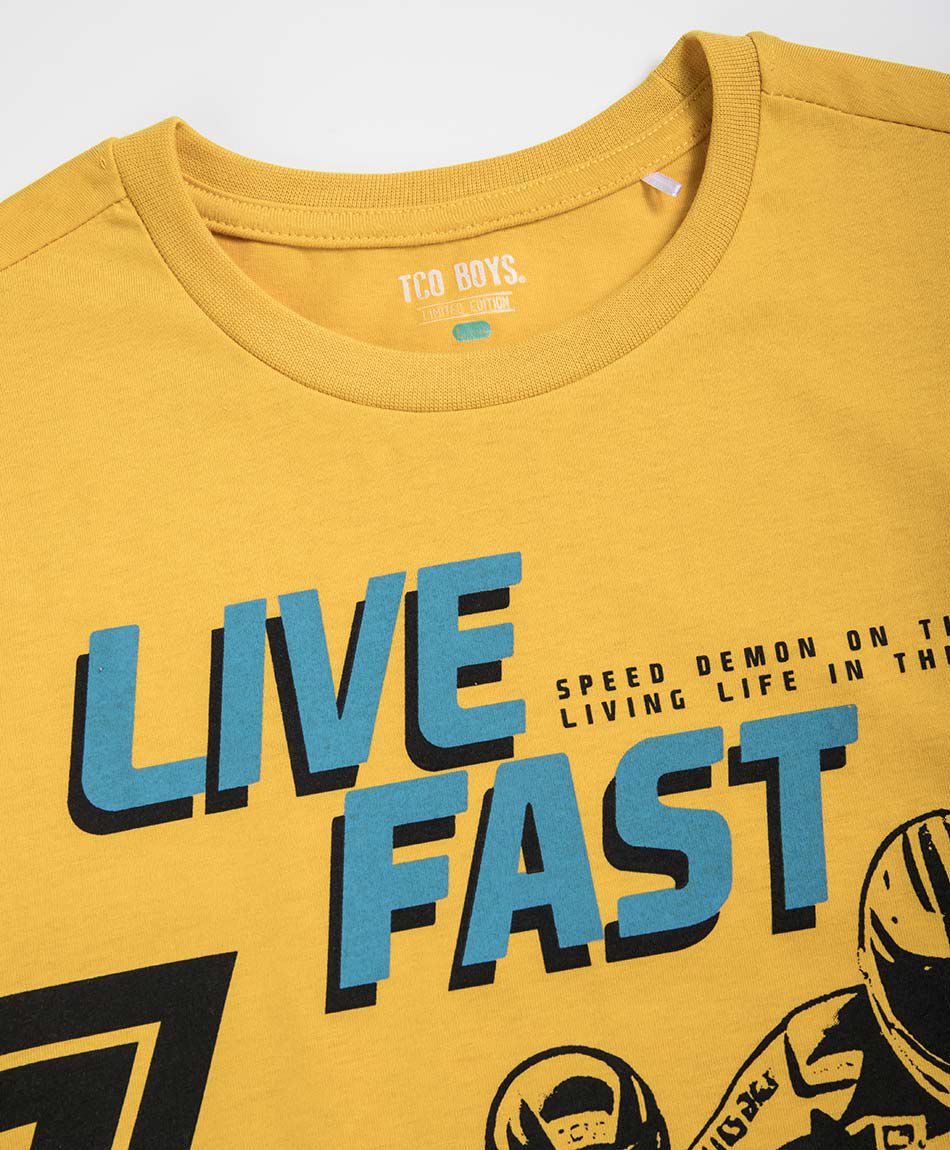 Remera ni&ntilde;o estampado live fast