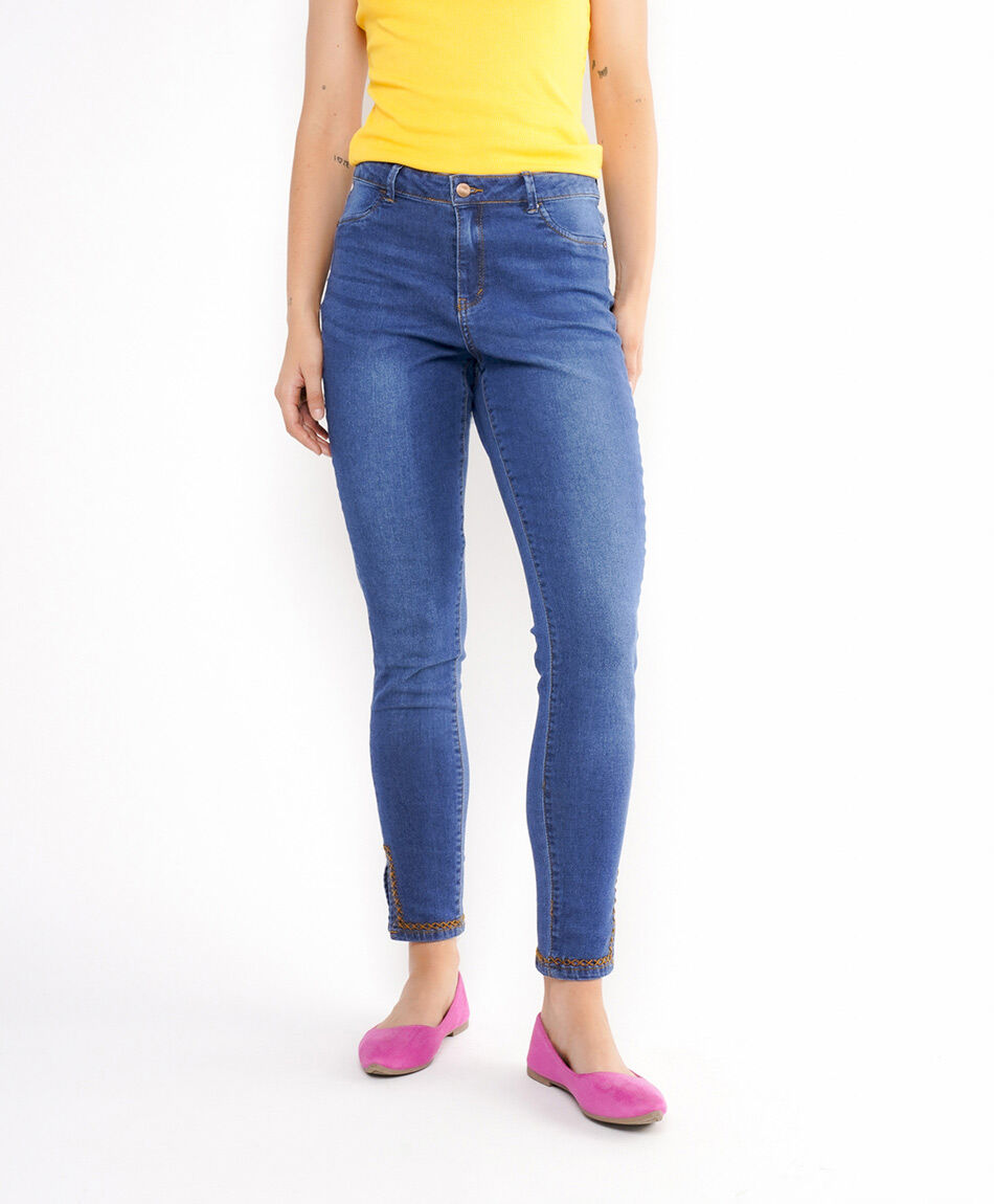 Jeans mujer basta bordada skinny