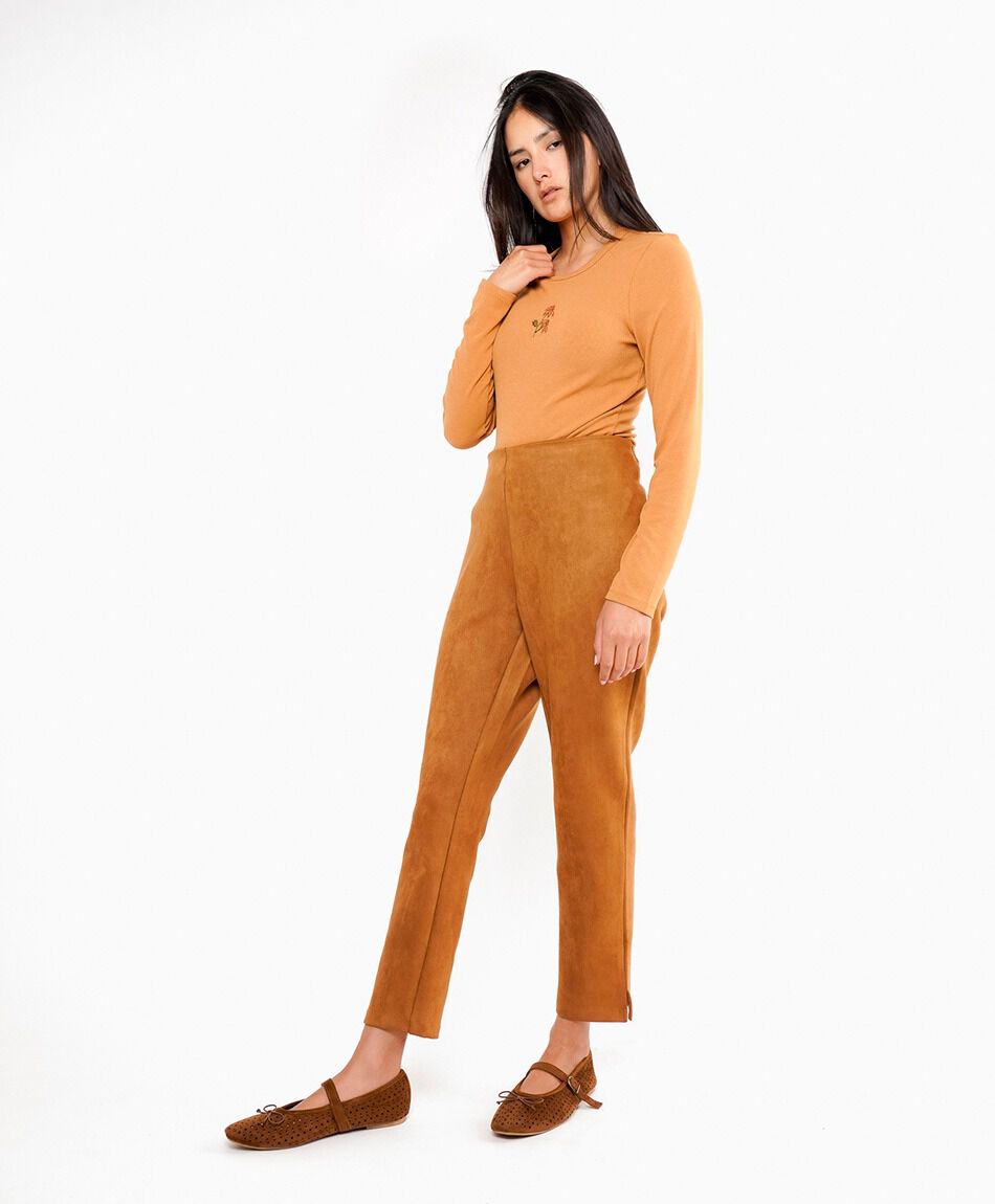 Pantal&oacute;n mujer suede