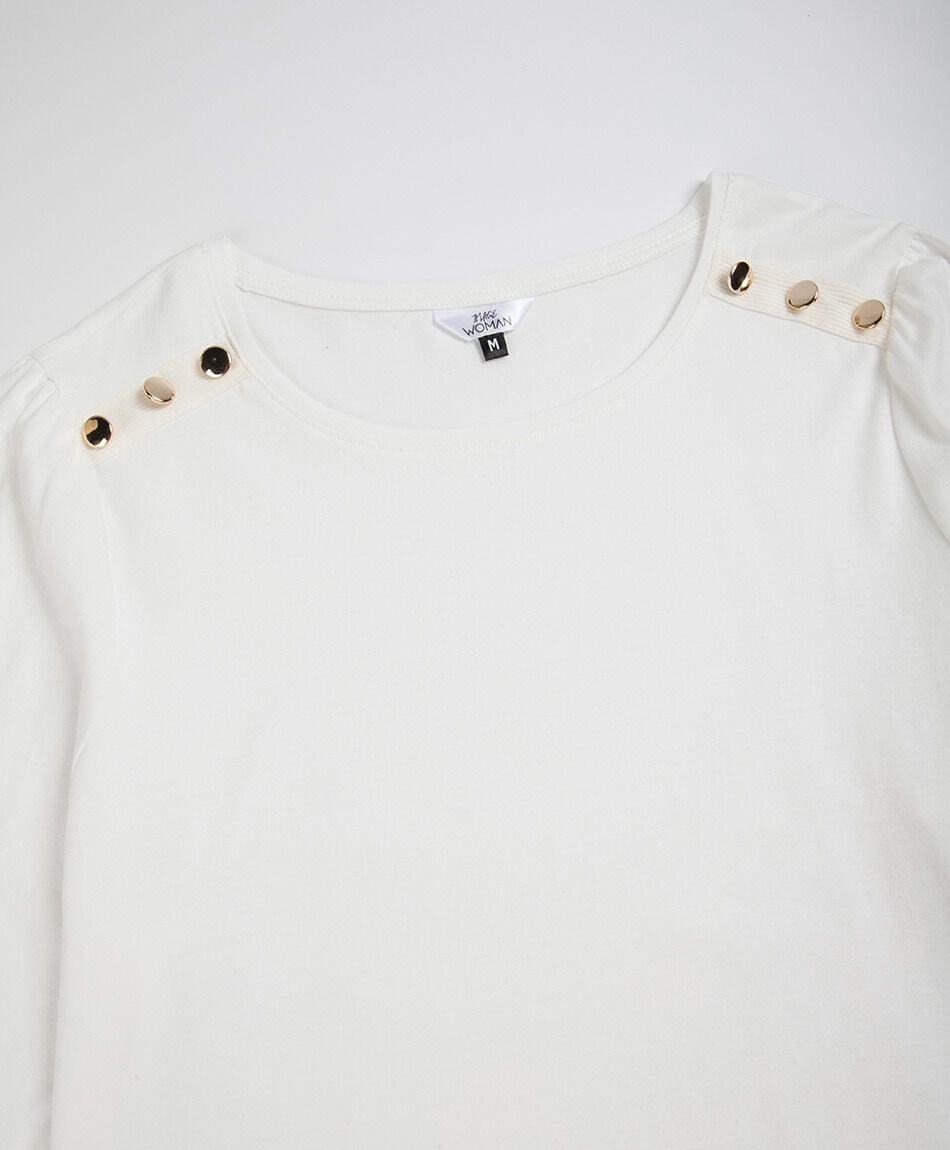 Remera mujer tachas hombro