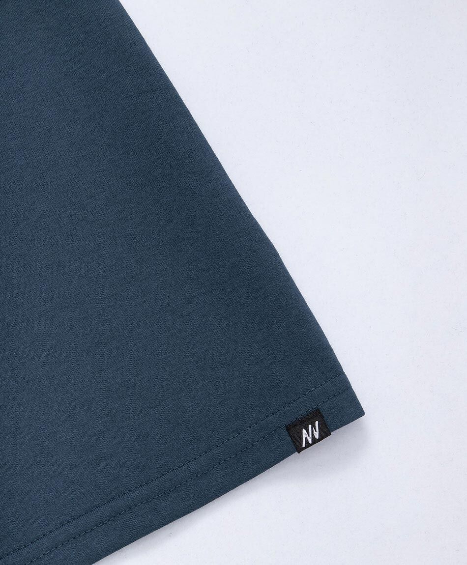 Remera deportiva hombre abstract