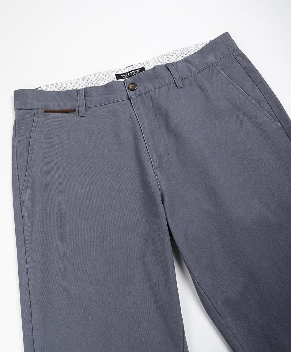 Pantal&oacute;n hombre dise&ntilde;o liso grey