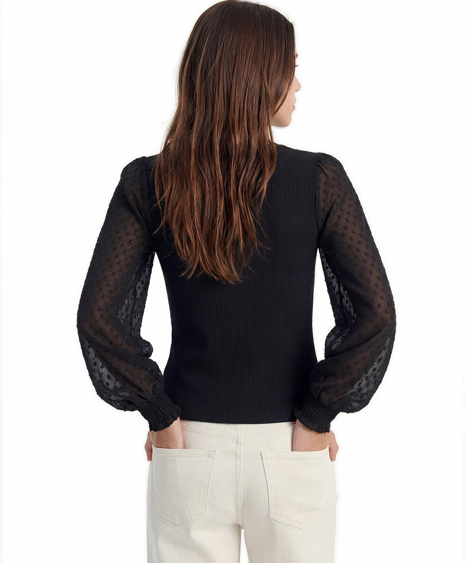 Remera mujer mangas semitransparentes