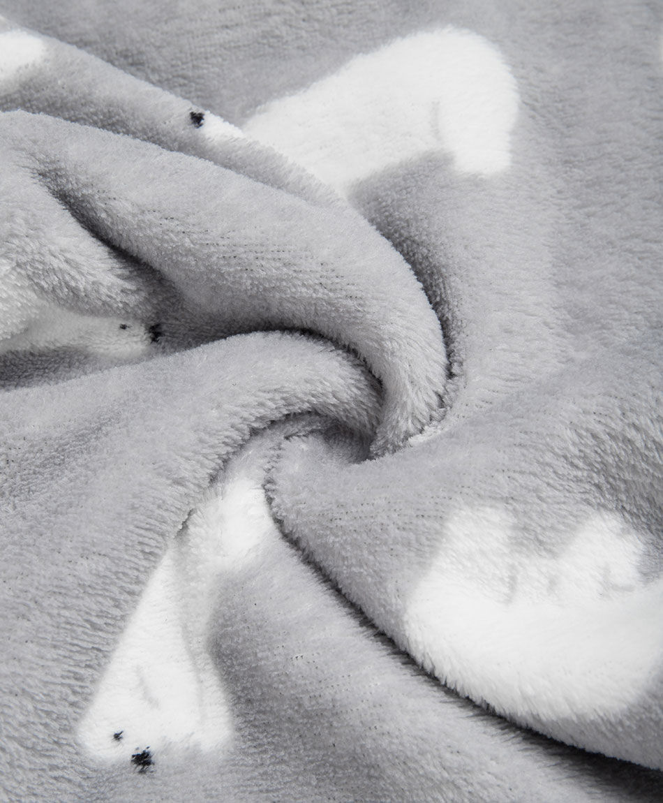 Pijama ni&ntilde;a coral sue&ntilde;os blancos