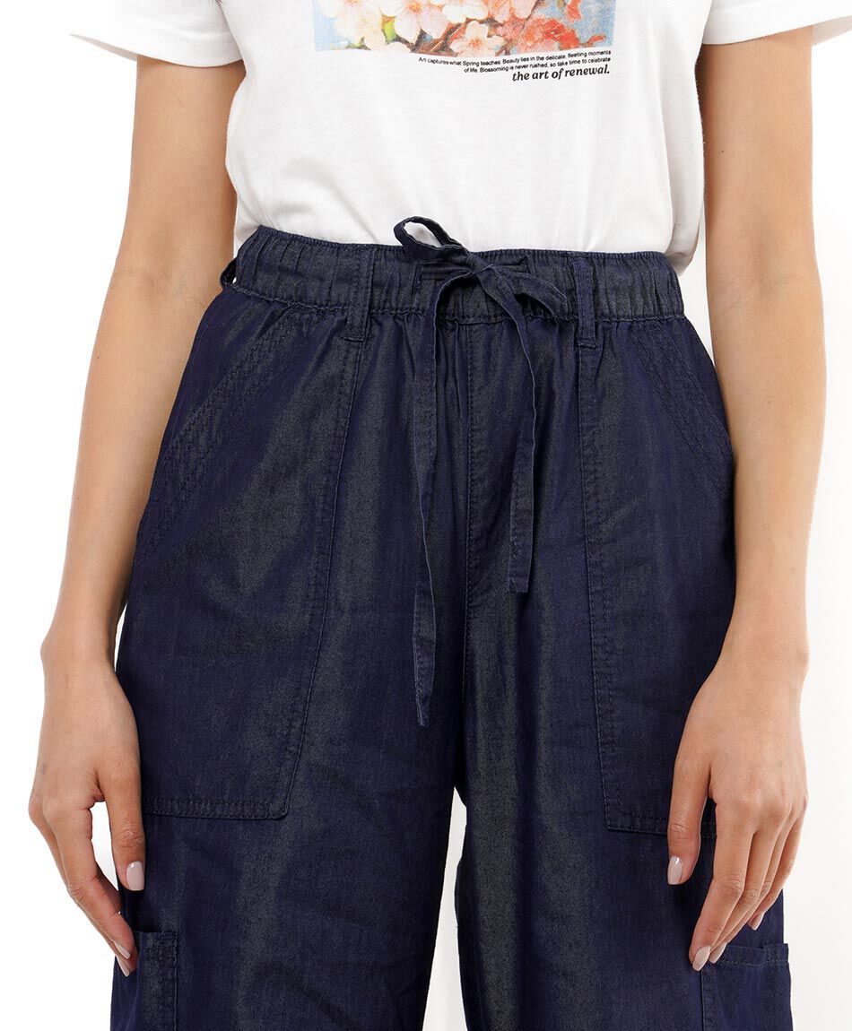 Pantal&oacute;n mujer cargo amarre acinturado