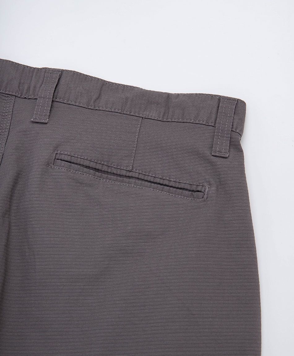 Short hombre gris